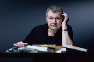 Antoine Volodine : « Je n’ai jamais trouvé que l’écriture était pénible »