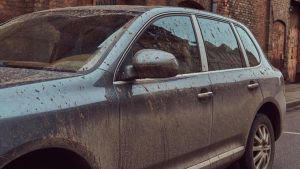 El coche más sucio de Ibiza