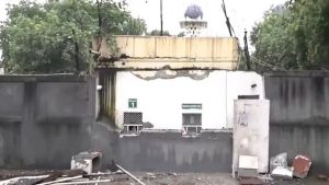 India removes encroachments outside Pakistan High Commission in ‘tit-for-tat’ move