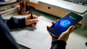 Campioni di compiti, ma asini agli esami: la trappola dell’IA che sta rovinando gli studenti