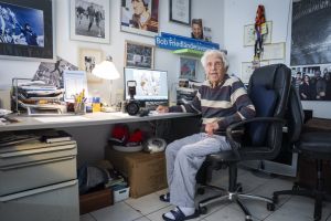 Almere is 50! Oer-Almeerders koesteren hun pionierstijd in de polder. ‘De heipalen waren mijn wekker’