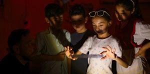 Pourquoi la génération Z est tombée amoureuse de la photographie argentique