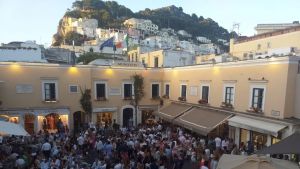 Capri, lotta al turismo selvaggio: attività ricettiva sanzionata per assenza