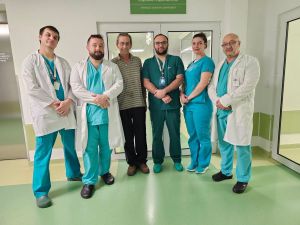 Сложна осемчасова операция в „Сърце и Мозък“-Бургас върна възможността на 67-годишен пациент да се храни
