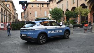 Accoltellato in piazza Verdi, ascoltati i testimoni e acquisiti i video. “Bisogna rafforzare i controlli”