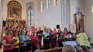 Kirchenchor St. Mauritius begeistert mit weltlichem Konzert
