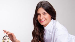Il forno di Valentina, dove il pane è antistress. A 32 anni lascia il posto fisso e rileva il panificio dei nonni