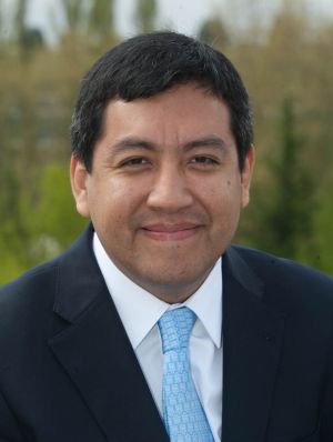 LA CRISIS PRESENTE, columna de Martín Santiváñez