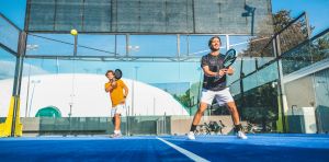 Nouveaux sports : d’où vient le succès du padel ?