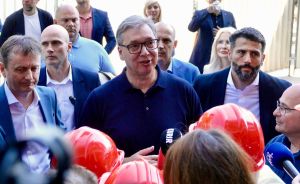 Kako Vučić unapred zna da će novi vlasnik menjati uređivačku politiku u medijima koje je preuzeo Alpak kapital?