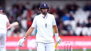 Joe Root equals Sachin Tendulkar’s major Test record as England continue to dominate vs Pakistan