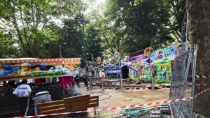 Avilés enciende San Agustín con acento internacional, atracciones para los más pequeños y mucho ritmo junto a la ría