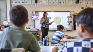La escuela no necesita comisarios