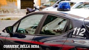 Napoli, non si fermano all'alt dei carabinieri: inseguimento sulla circumvallazione