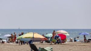 Arena de playa: los riesgos de usarla como exfoliante natural