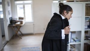 Sørine Gotfredsen: En del af prisen for at være præst er, at man beholder tøjet på