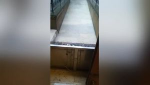 Maltempo nel Veneziano, le strade si trasformano in corsi d'acqua: il video
