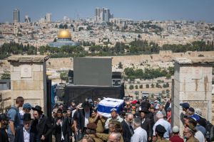 Yehuda Katz buried on Jerusalem’s Mount of Olives, 44 years after falling in Lebanon battle