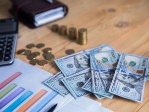 Institutional investors increasing hedge fund allocations amid macroeconomic conditions: expert