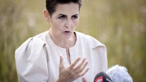 Kristeligt Dagblad mener: Pia Olsen Dyhr må tage ansvar for sin dårlige dømmekraft
