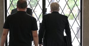 Politik-Kommentar: Nach Prozess um Luger bleiben offene Fragen