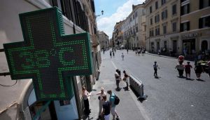 European tourists are worse than American tourists