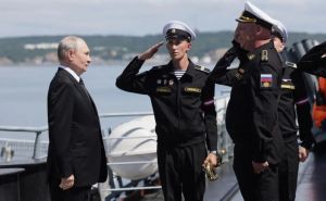 A proximité du Japon, l’armée russe organise des tirs de missiles depuis les îles Kouriles et lance un avertissement à l’Otan
