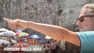 Spiagge libere, Borrelli aggredito dai titolari di un lido sotto sequestro