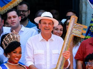 PP trai aliados de Flávio no Rio e agora apoia Eduardo Paes para o governo