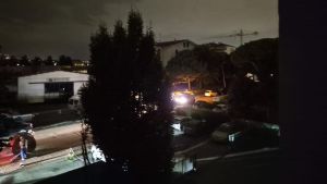 Blackout a Rivazzurra. Case, negozi e market al buio per oltre tre ore. Il guasto alla rete elettrica