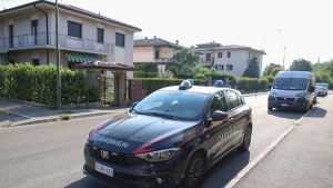 Fratelli trovati morti in casa: Collio saluta Raffaello e Gabriella Rambaldini. Ma è ancora giallo sulle cause