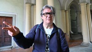 Rimosso dalle parrocchie, parla don Massimo Biancalani: “Tradito dalla mia Chiesa, ipocrite le parole del vescovo Mascagna”
