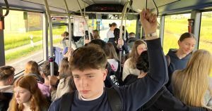 Schulbus-Probleme im Kreis Nienburg: Rechnerisch passend ist nicht praxistauglich