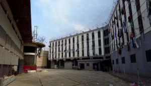 هل على لبنان استبدال 
