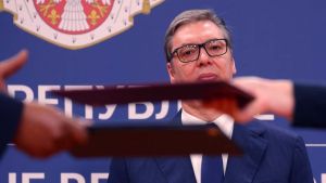 „Kao srednjovekovni kralj koji prima molbe“: Šta Tajms piše o „kameleonu“ Vučiću, ali i Ekspu, rektoru Đokiću…