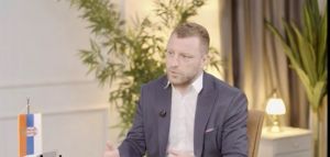 „SNS kadar“: Ko je Aleksandar Mitrović, predsednik opštine Ivanjica, koji je izviždan na otvaranju režimske Nušićijade?