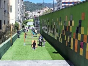 Salerno, minori spacciano nel parco giochi: blitz dei Nos di De Luca, fermati e denunciati
