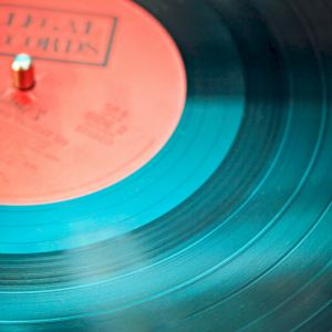 Brasil se destaca como um dos maiores mercados de vinil no mundo