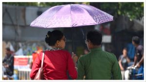 Mumbai weather today: Cloudy skies, light rain may affect Sunday plans | Check full forecast