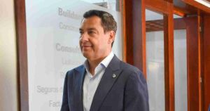 Moreno Bonilla dispara su sueldo un 39% y la estructura de la Junta un 18% para aferrarse al poder