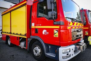 Garlin : une voiture en feu sur un parking de co-voiturage, les flammes se propagent à la végétation