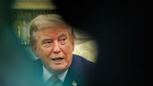 Trump recluta a empresas privadas para lanzar operaciones ofensivas contra 