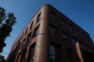 Edward Keegan: Chicago architects go back to bricks