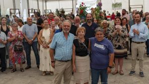 Delfina Menéndez, de Santoseso, y Pilar González, de Agones, triunfan en el Festival de la Huerta de Pravia