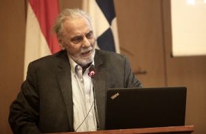 Στο εδώλιο του Διαδικτύου