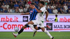 L’Atalanta non stecca la prima casalinga contro un coriaceo Sassuolo: Krstovic regala a Sarri i primi tre punti