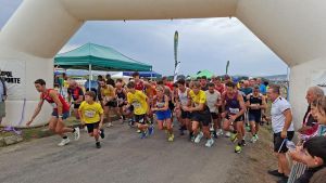 Figueras vuelve a correr por Jarrio: 1.300 participantes en el Cross Solidario para comprar nuevo material médico