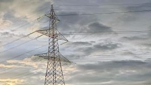 Las paradas forzosas de fábricas cuestan ya casi 1.000 millones en el recibo de luz (pero son la opción que sale más barata)