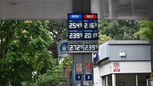 Caro-energia, le tasse sugli extraprofitti: “Una distrazione di massa. I prezzi saliranno ancora”