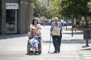 Así ha envejecido el área de Barcelona en una década: por cada 10 menores de 15 años hay 16 mayores de 65